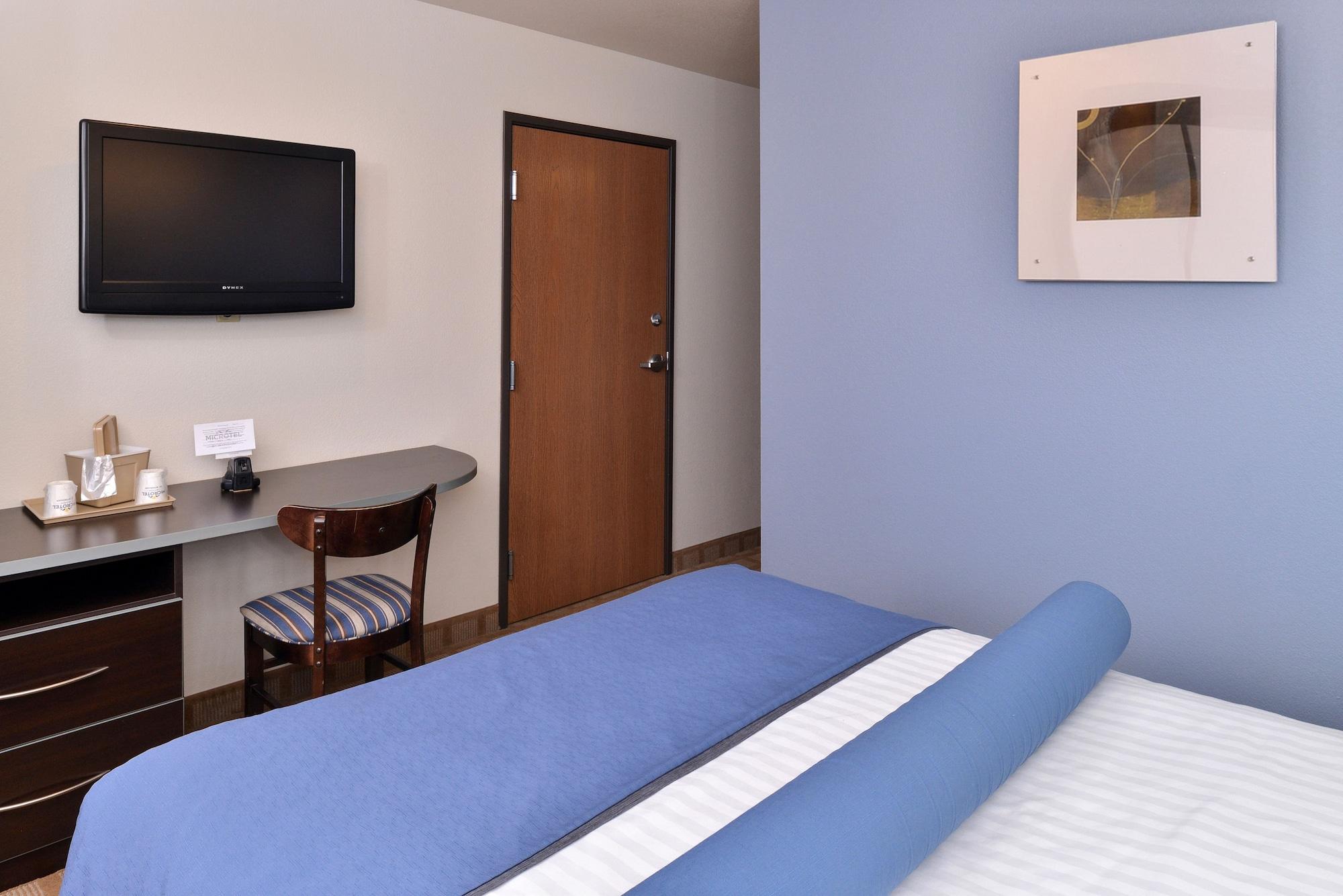 Microtel Inn & Suites By Wyndham Klamath Falls Exterior photo