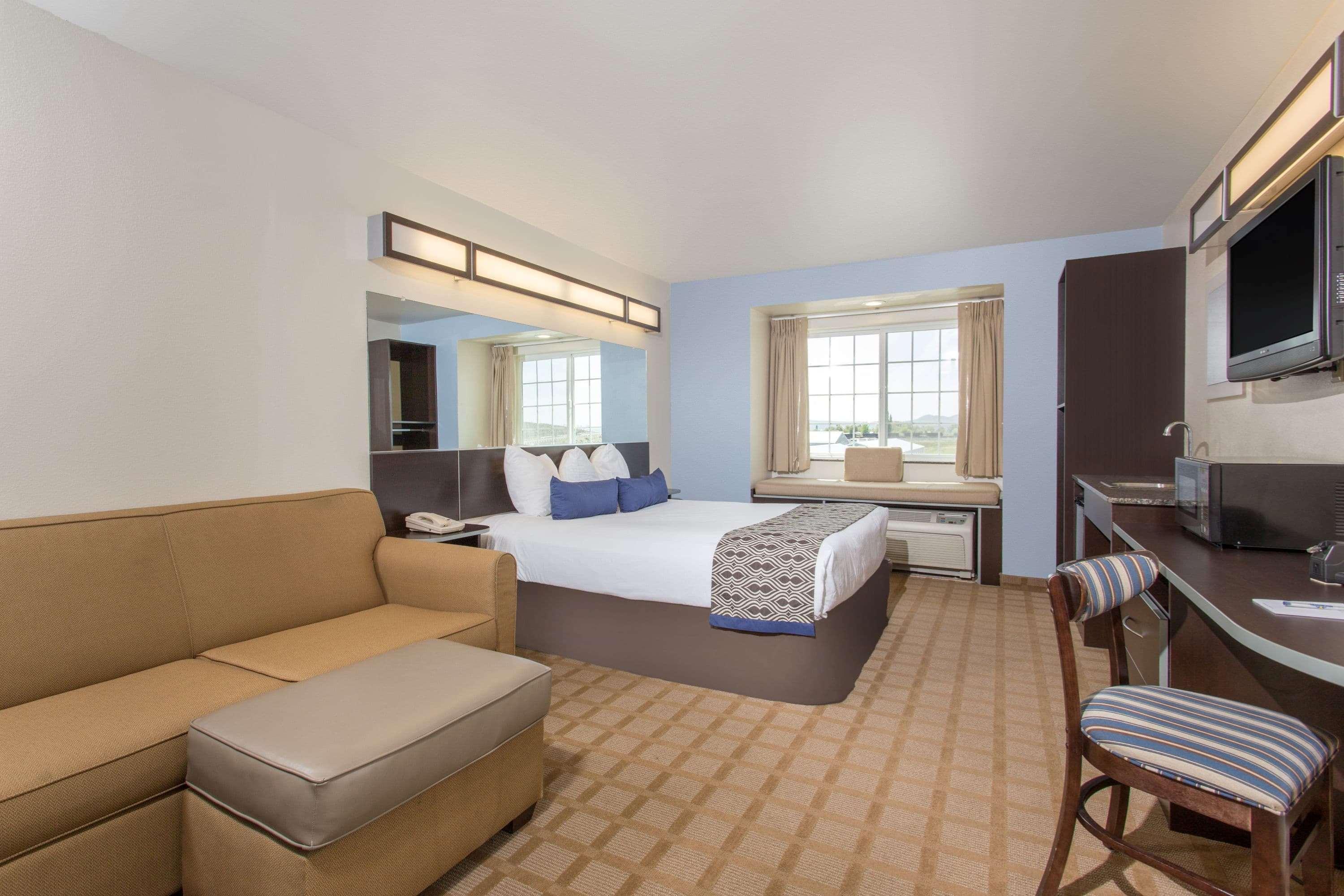 Microtel Inn & Suites By Wyndham Klamath Falls Exterior photo